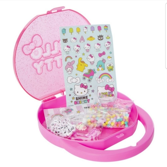 Hello Kitty Jewelry Making Kit & Case Pink - Picture 2 of 6